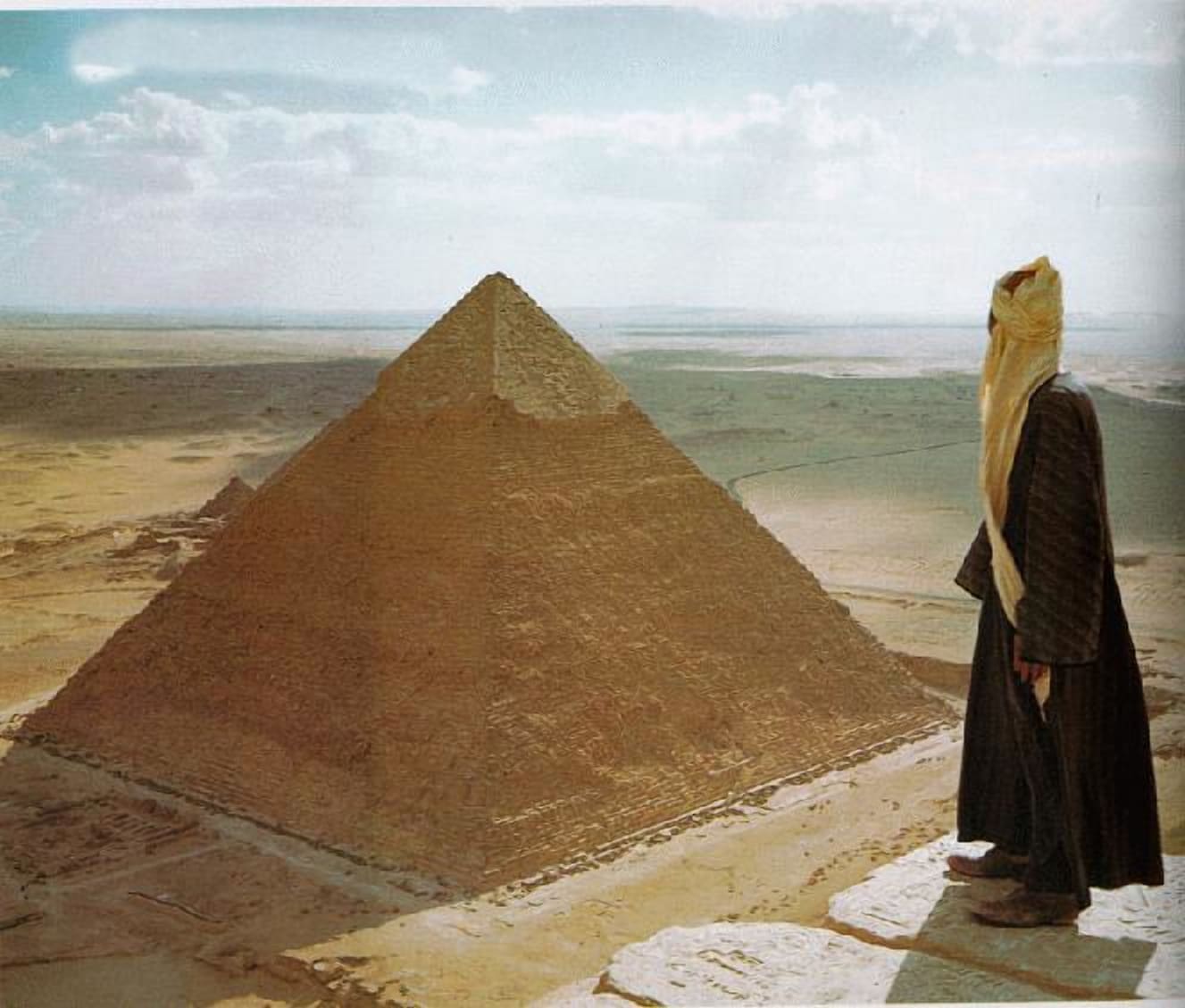 Аль Мамуну удалось найти в пирамидах необычные вещи