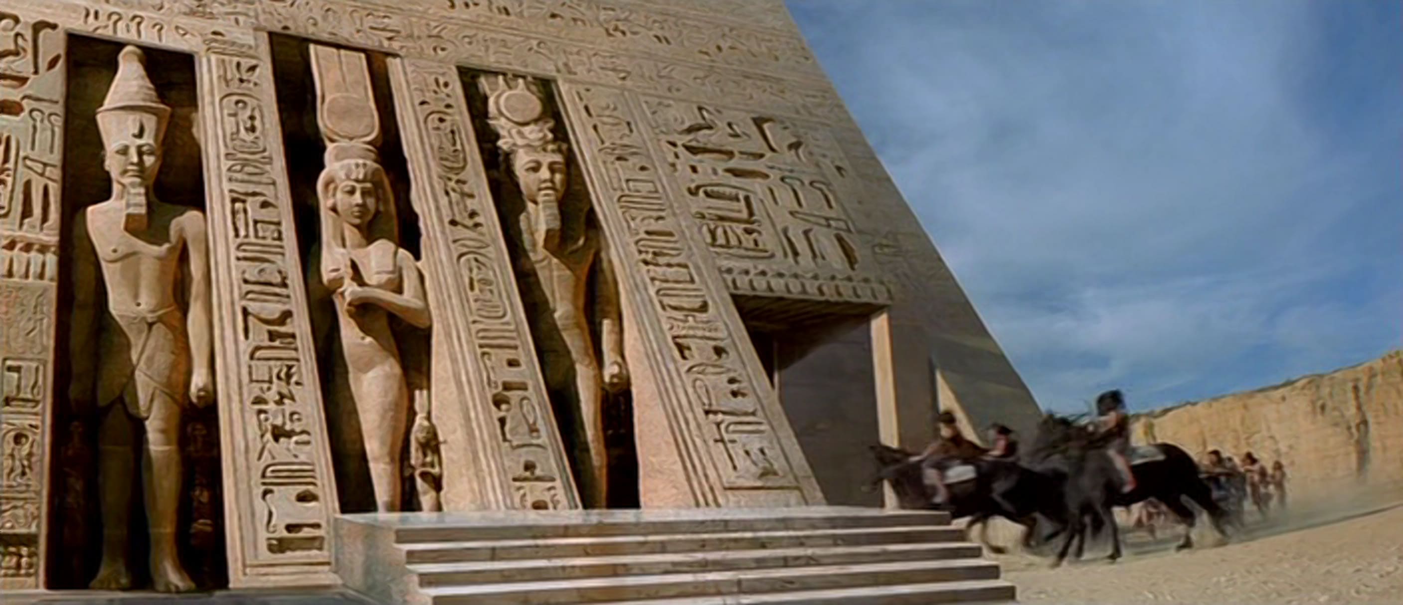 Великие завоеватели искали великие артефакты в Египте