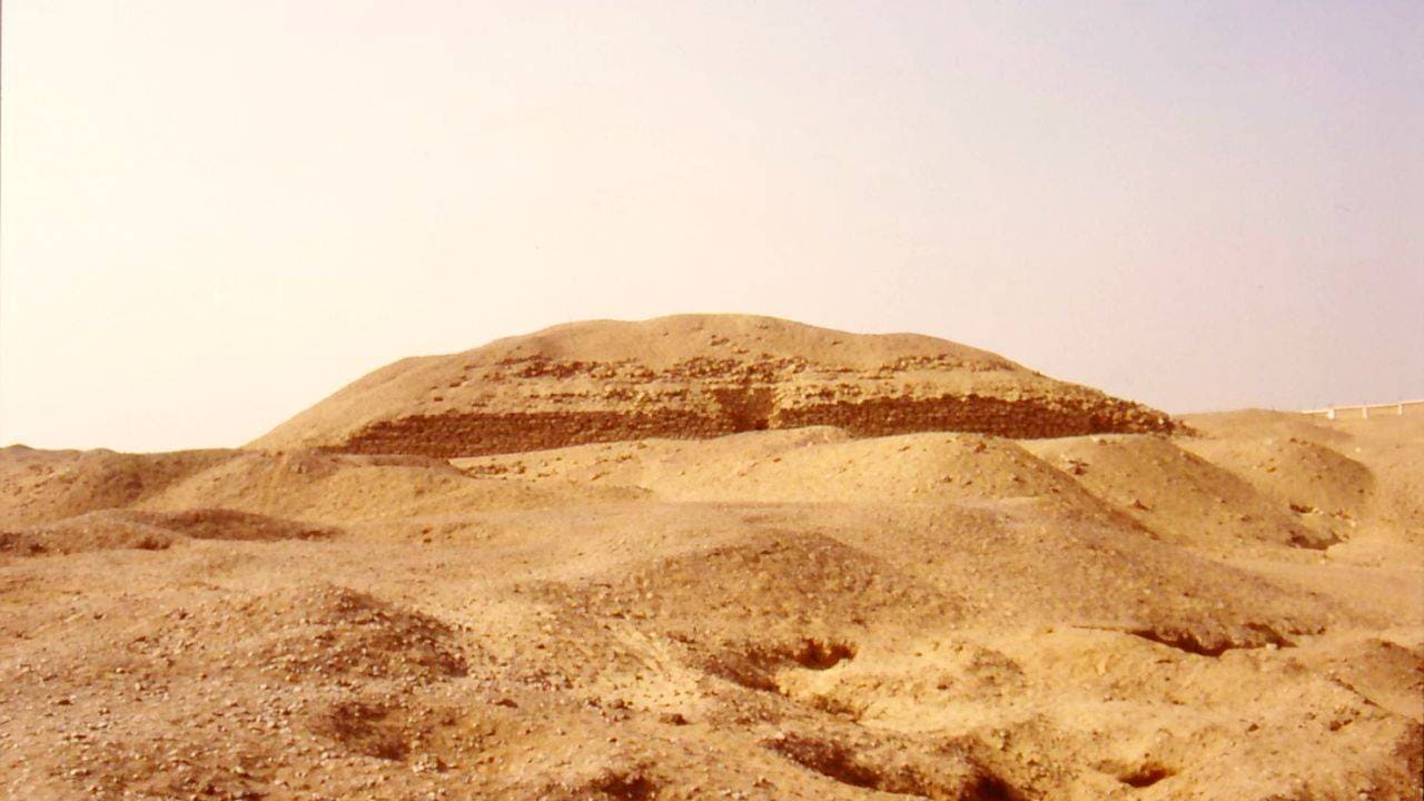 Пирамида Хабы демонстративно построена в примитивной манере