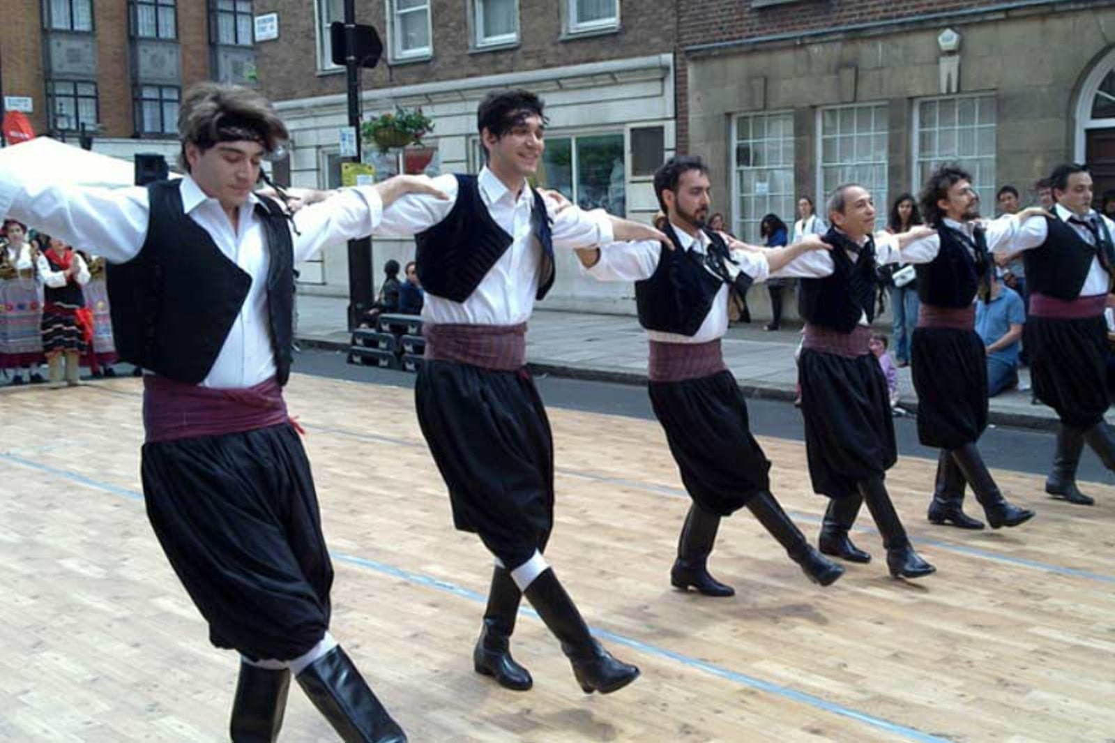 Греческий танец Сиртаки