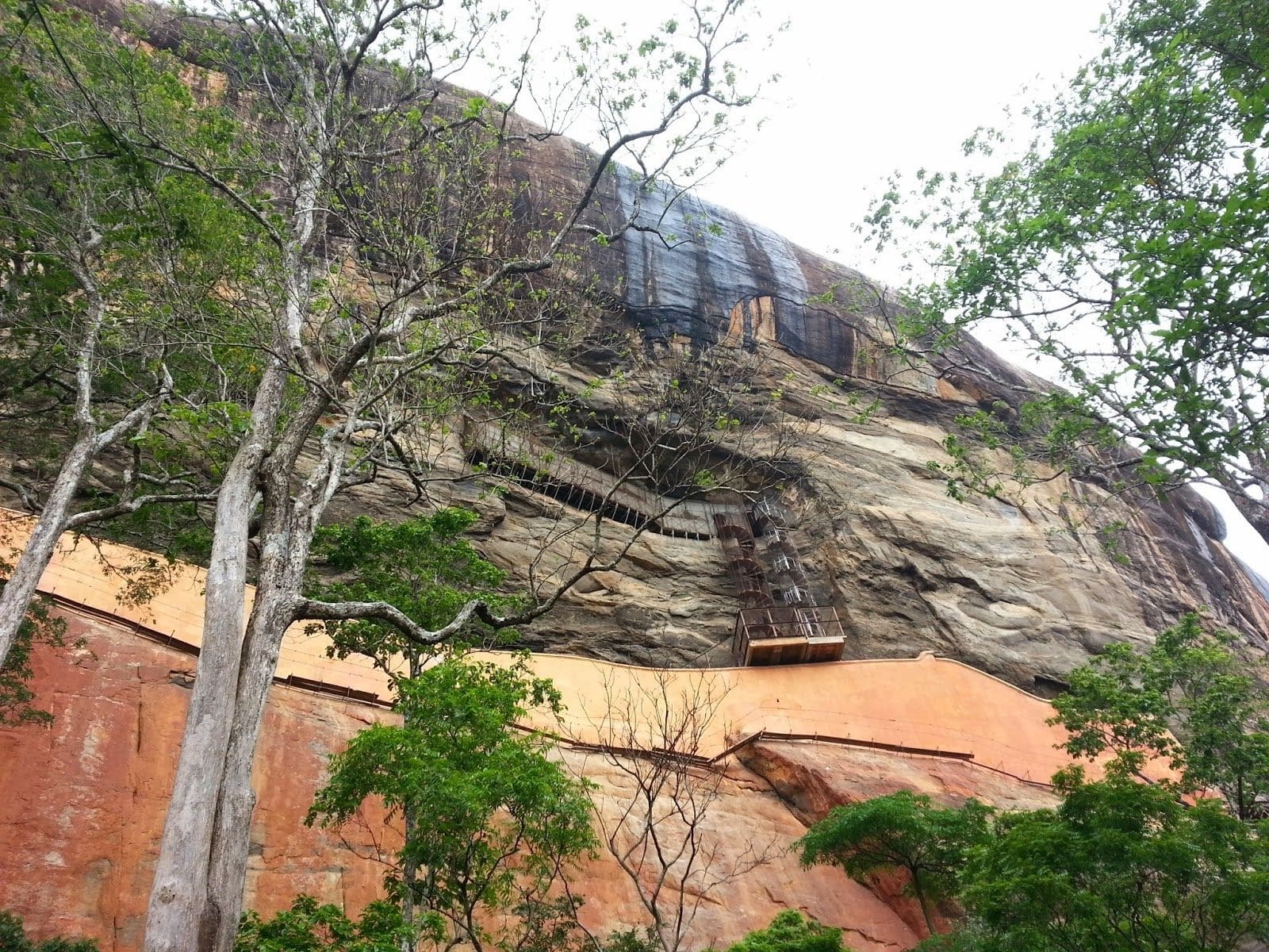 Сигирия - самое древнее сооружение планеты