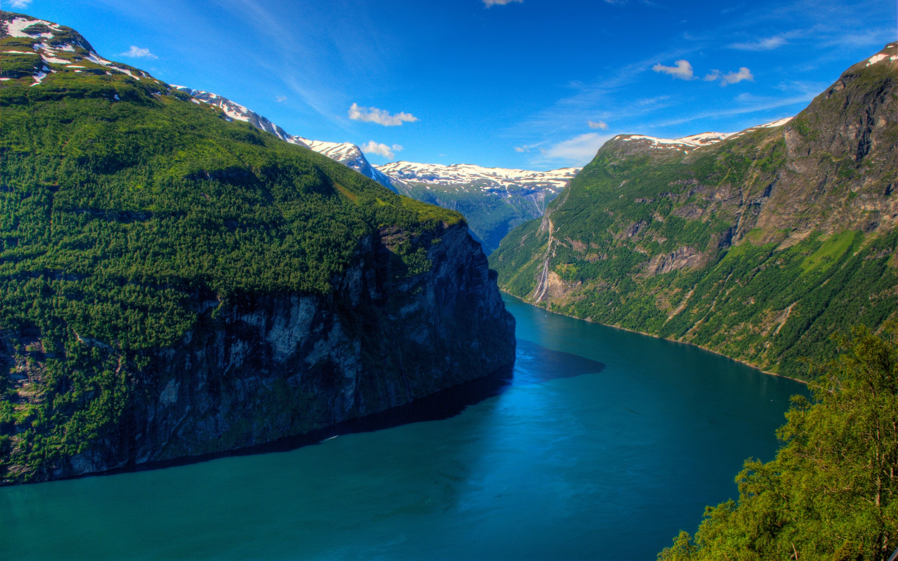 Суровая майская красота Норвегии