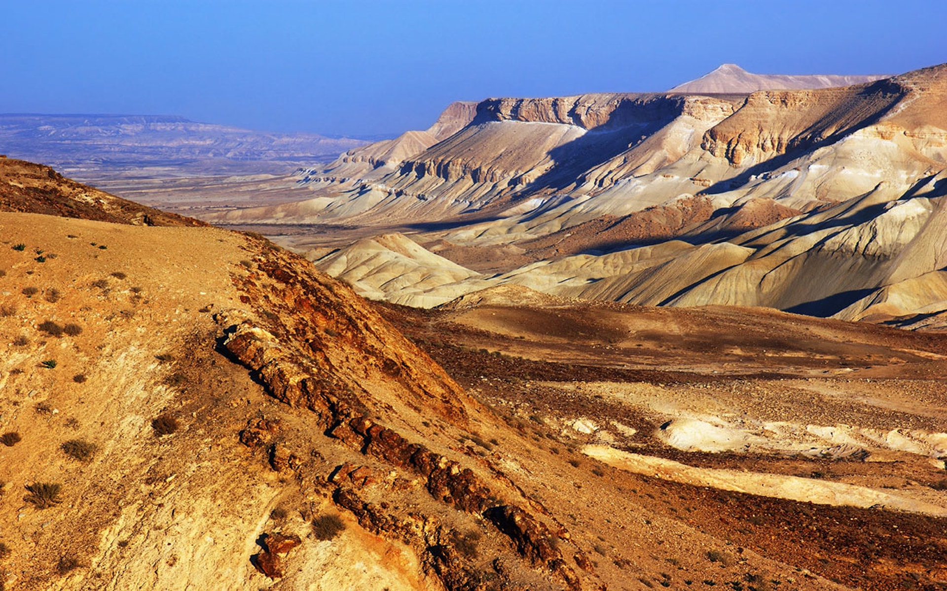 В маленьком Израиле есть свои пустыни