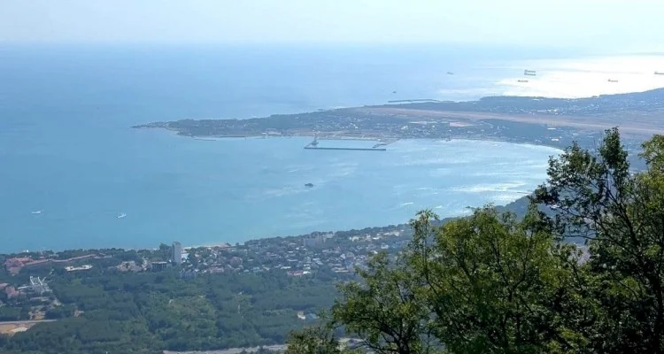 Отдых в Геленджике на автобусе (Гостевой дом «Уютный»)