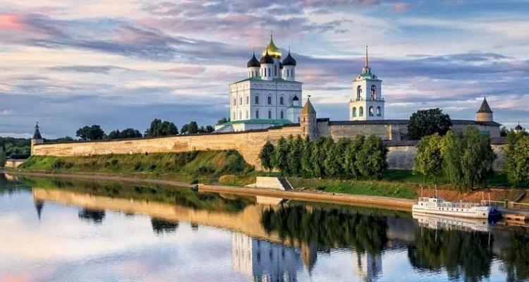 Легенды Пскова: Пушкинские горы - Псков - Печоры